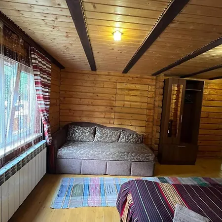Lodge лісова тиша сімейні номера Synevyrs'ka Polyana